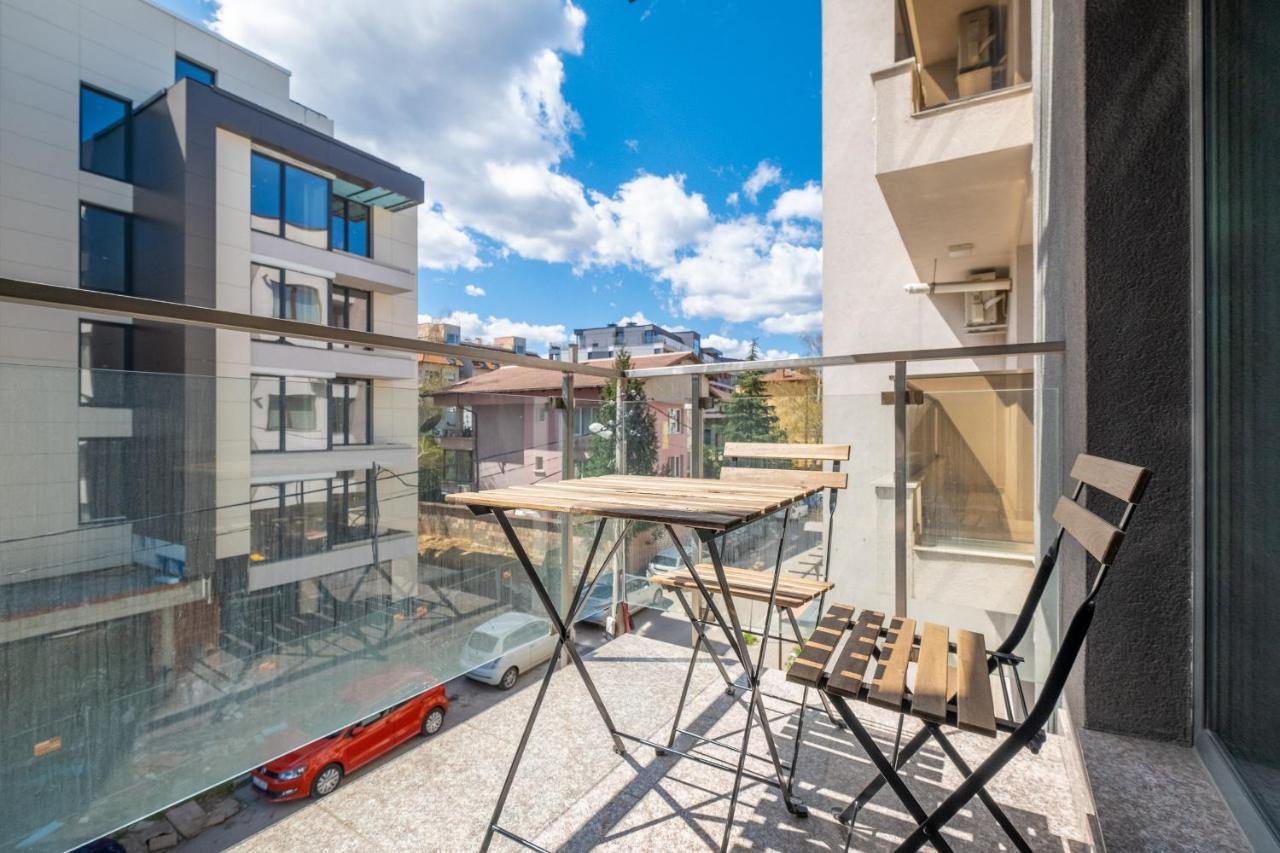 Julie'S Sunny Cozy Apartment With Balcony Sófia Exterior foto